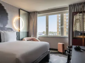 Tribe Amsterdam City - Ausblick vom Zimmer