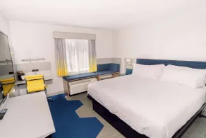 Microtel Inn & Suites by Wyndham Newark NY - Zimmer