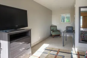 Motel 7 By OYO Near Phoenix Airport - Quarto