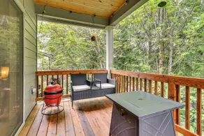 Walk to Park & Creekside Trails! Modern Sandy Home - Interiör
