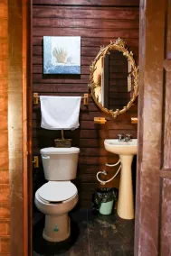 Fernabella's Lodge - Bad