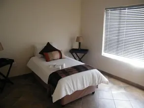 Airport Lodge Guest House - Room
