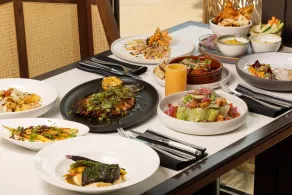 DoubleTree by Hilton Torrance - South Bay - Restaurant