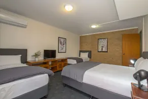 River Street Motel - Room