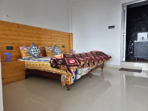 Hotel Relax Max Sariyatal Nainital - Habitación