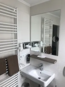 Hotel-Restaurant Mayerhofer - Bathroom