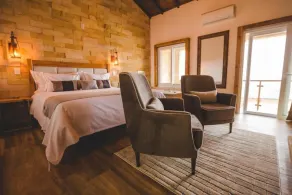 Discovery Canyon - Room
