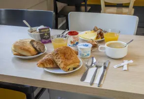 B&B HOTEL Toulon Ollioules - Restaurant