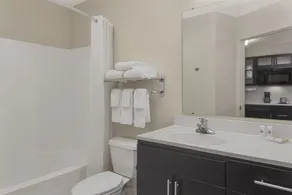 Candlewood Suites Raleigh Crabtree by IHG - Salle de bain