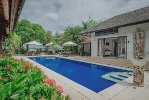 Frangipani Beach Hotel - Pool