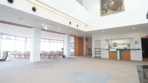 Sanzoku Hotel - Hall