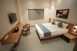 Kolas Grand - Hotel and Convention Center - Chambre