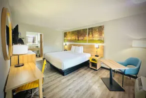 Days Inn Alexandria by Wyndham - Chambre