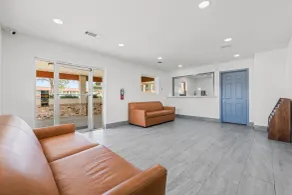 Econo Lodge Inn & Suites Sealy - Reception
