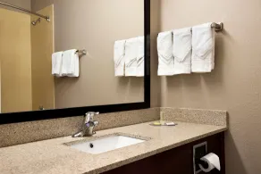 Super 8 by Wyndham Hershey Chocolate Avenue - Salle de bain