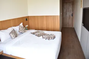 Divik Aparthotel ISBT Near Rani Kamlapati Habibganj - Room