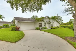 5 Mi to Naples Beach - Getaway w/ Screened Lanai! - Interiør