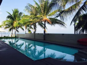 Brizo Hotel and Beach Resort Bataan - Pool