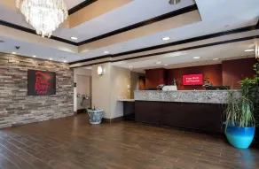 Red Roof Inn & Suites Dover Downtown - Lobby