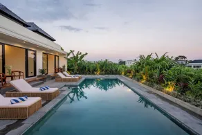 Wanderlust Hotel - Piscina