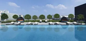 Hilton Bengaluru Embassy Manyata Business Park - Pool