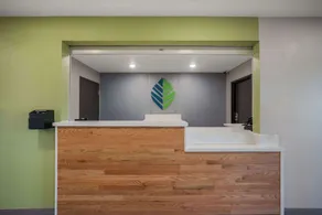 WoodSpring Suites Milwaukee - Menomonee Falls - Lobby