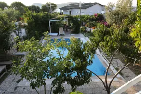 Arya Karaburun - Pool