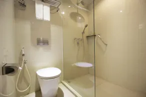 Hotel Santika Premiere Jogja - Bathroom