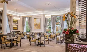 Oatlands Park Hotel - Restaurant