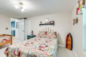 Secluded Cabin w/ Porch - 7 Miles to Lake Chatuge! - Interiør