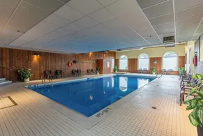 Glengarry Extended Stays - Piscine