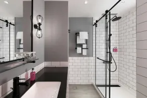 Moxy Taichung - Bathroom