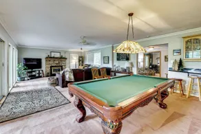 Cadillac Escape w/ Game Room, Deck & Yard! - Interiör
