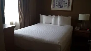Days Inn & Suites by Wyndham West Edmonton - Chambre