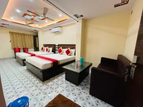 SS Hotel - Room