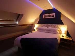 53 Burniston Road - Room