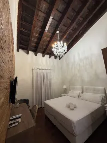 Hotel Catalina Suites - Room