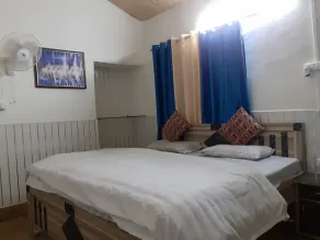Ooncha Dana Home Stay - Zimmer