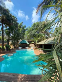 The Ultimate Lodge - Pool