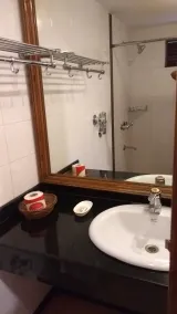 Shikara Beach Resort - Bathroom