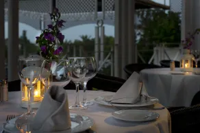 Exe Las Adelfas - Restaurant