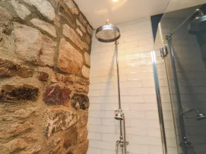 Cedar Cottage - Bathroom
