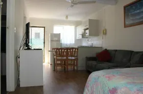 Bargara Beach Motor Inn budget accommodation pet friendly on application - Room