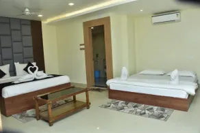 Safal Exotica Very Close to Sea Beach - Room