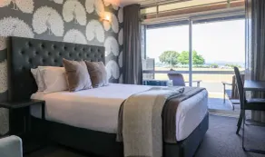 Suncourt Hotel & Conference Centre - Chambre