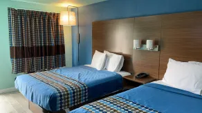 Regal Inn - Chambre