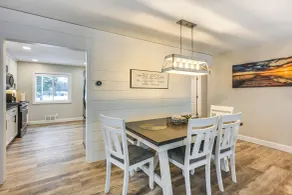 Riverfront Michigan Cottage w/ Fire Pit & Kayaks! - Interiør