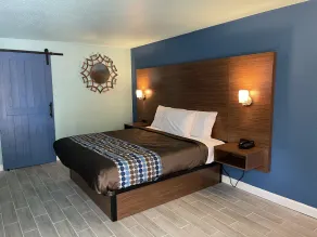 Regal Inn - Chambre