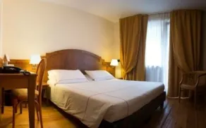 Cresta Et Duc Hotel - Room