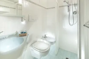 Hotel Sampaoli - Bathroom